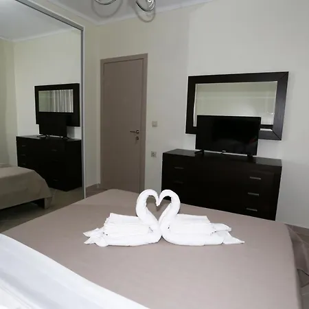 Liana , Private With Pool And Garden Villa