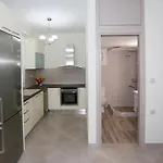 Liana , Private With Pool And Garden *