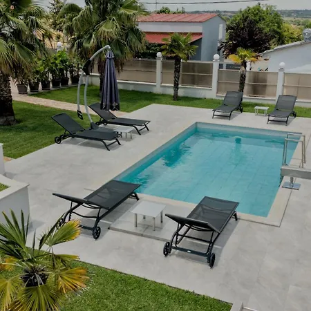 Liana , Private With Pool And Garden * Vergia