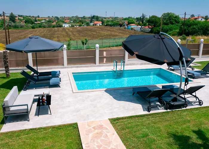 Villa Liana , Private With Pool And Garden *