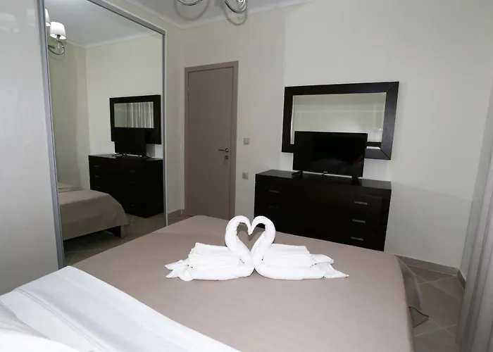 Liana , Private With Pool And Garden Villa