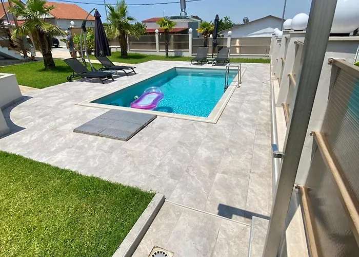 Villa Liana , Private With Pool And Garden Vergia